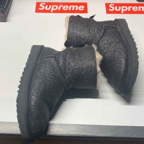 UGG Black glitter mid size bailie bow boots - Picture 4 of 7